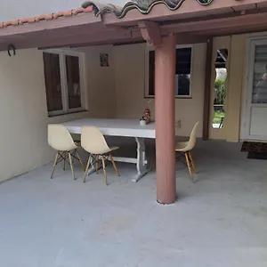 Habitación en casa particular Maison Du Bonheur Calme Et Verdure, Niza